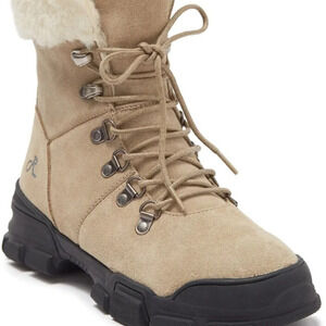 Religious Comfort Twin Sister Faux Fur Trimmed Boot Sz: 8